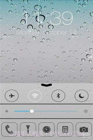 iOS7 锁屏截图1 iOS7 锁屏截图1