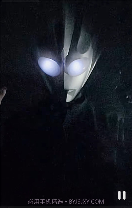 抖音很火的奥特曼光之变装特效截图1